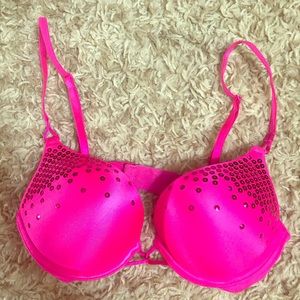 Victoria’s Secret bra
